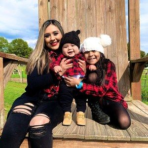 Meet your Posher, Daysi